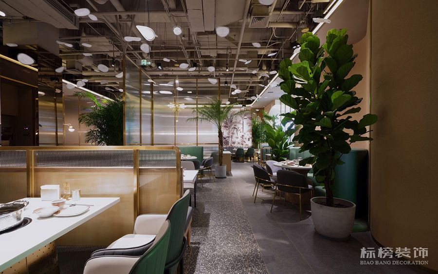 深圳店鋪裝修三成靠設(shè)計，七成在細節(jié)！