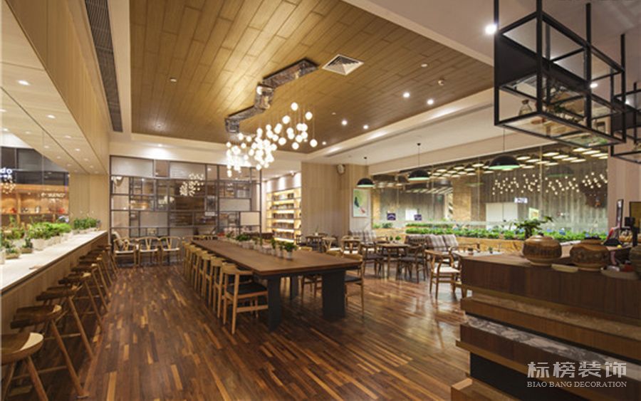 深圳實體店鋪裝修把握細節(jié)關(guān)系到生意的興隆